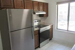 744 N Briar Hill Ln, Addison, IL 60101 - Photo 5