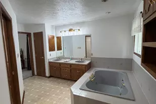1804 Bruce St, Morris, IL 60450 - Photo 21