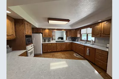 1804 Bruce Street, Morris, IL 60450 - Photo 3