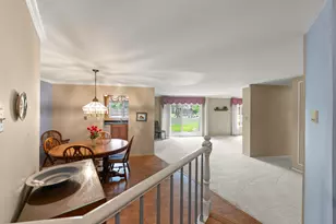 1608 Thames Ct, Wheaton, IL 60189 - Photo 11