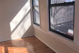 2208 W Berteau Ave, Chicago, IL 60618 - Photo 15