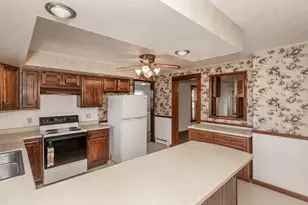 29058 E 2700th St, Prophetstown, IL 61277 - Photo 13