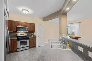 1461 Remington Ln, Round Lake, IL 60073 - Photo 7