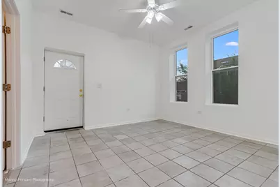 2524 S California Avenue, Chicago, IL 60608 - Photo 11