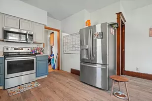 422 N 2nd St, Cissna Park, IL 60924 - Photo 13