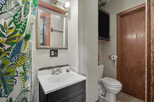422 N 2nd St, Cissna Park, IL 60924 - Photo 23