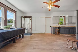 422 N 2nd St, Cissna Park, IL 60924 - Photo 11