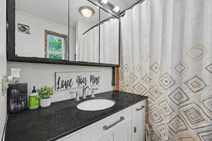422 N 2nd St, Cissna Park, IL 60924 - Photo 21