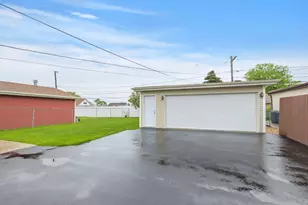 12337 S Loveland St, Alsip, IL 60803 - Photo 13