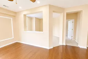 1361 Scarboro Rd, Schaumburg, IL 60193 - Photo 7