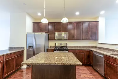 409 Alpine Springs Drive, Vernon Hills, IL 60061 - Photo 9