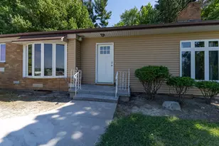19775 E 1500th St, Geneseo, IL 61254 - Photo 5