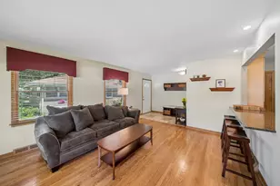 4405 Prospect Ave, Downers Grove, IL 60515 - Photo 5
