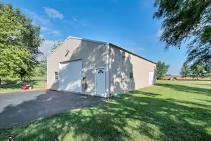 11460 W Bruns Rd, Manhattan, IL 60442 - Photo 15