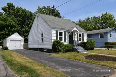 615 Park Street, Woodstock, IL 60098 - Photo 1