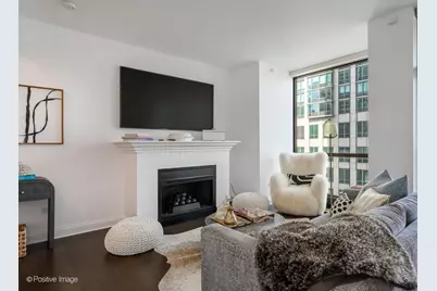 21 E Huron Street #1201, Chicago, IL 60611 - Photo 7