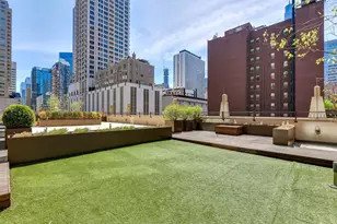 21 E Huron St, Chicago, IL 60611 - Photo 29