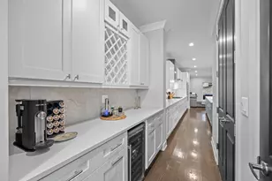2743 N Ashland Ave, Chicago, IL 60614 - Photo 9