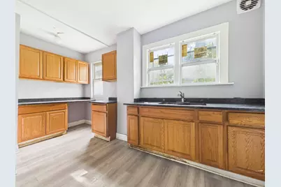 12047 S Michigan Avenue, Chicago, IL 60628 - Photo 11