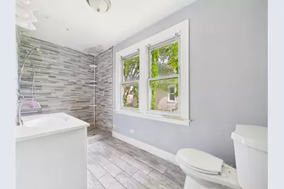 12047 S Michigan Avenue, Chicago, IL 60628 - Photo 17