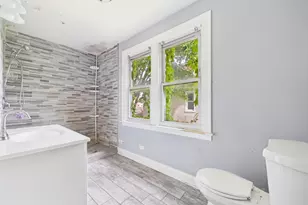 12047 S Michigan Ave, Chicago, IL 60628 - Photo 17