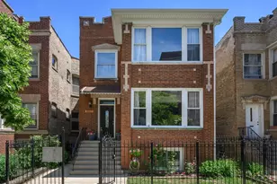 4421 N Troy St, Chicago, IL 60625 - Photo 1