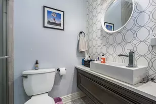 4421 N Troy St, Chicago, IL 60625 - Photo 25