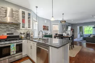 4421 N Troy St, Chicago, IL 60625 - Photo 21