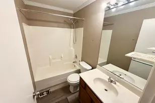 28W560 Bolles Ave, West Chicago, IL 60185 - Photo 5