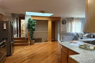 6716 W 89th Pl, Oak Lawn, IL 60453 - Photo 5