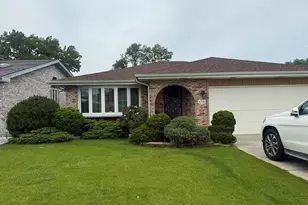 6716 W 89th Pl, Oak Lawn, IL 60453 - Photo 3