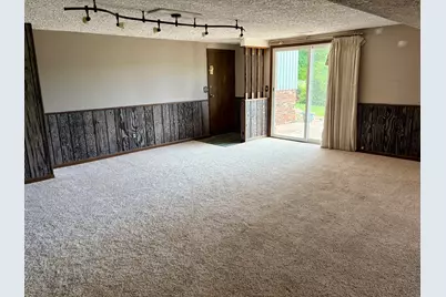 8819 Oak Drive, Clifton, IL 61727 - Photo 25