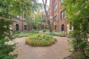 5457 S Ingleside Ave, Chicago, IL 60615 - Photo 3