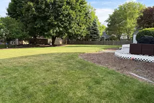 2013 Liberty Ln, Gurnee, IL 60031 - Photo 19