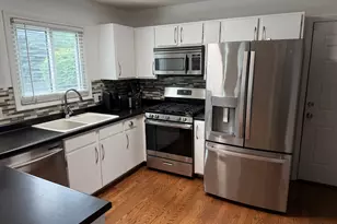 2013 Liberty Ln, Gurnee, IL 60031 - Photo 3