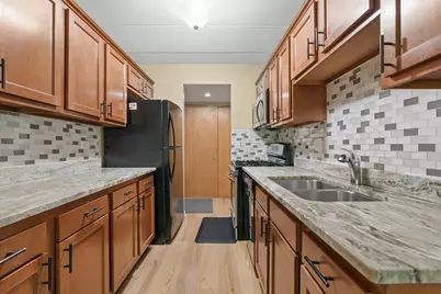 5S040 Pebblewood Lane #E105, Naperville, IL 60563 - Photo 3
