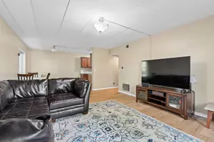 5S040 Pebblewood Ln, Naperville, IL 60563 - Photo 7