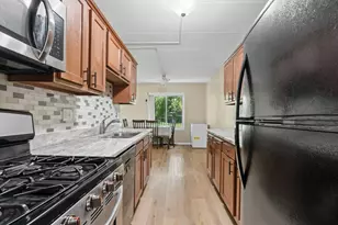5S040 Pebblewood Ln, Naperville, IL 60563 - Photo 5