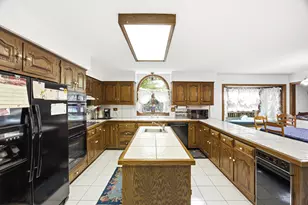 1610 Elmdale Ave, Glenview, IL 60026 - Photo 3
