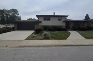 15643 Gouwens Ln, South Holland, IL 60473 - Photo 1