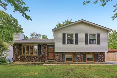 1913 Burr Oak Lane, Lindenhurst, IL 60046 - Photo 1