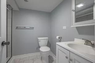 320 S Whipple St, Chicago, IL 60612 - Photo 15
