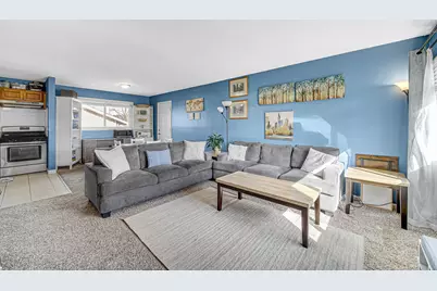 310 Maricopa Lane, Hoffman Estates, IL 60169 - Photo 3
