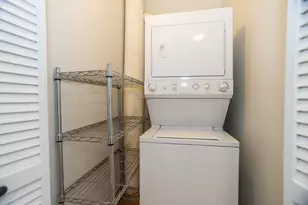 6829 N Greenview Ave, Chicago, IL 60626 - Photo 9