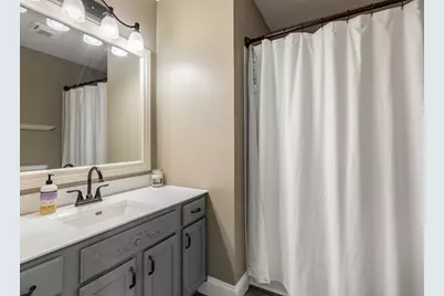 4716 Oregon Trail, McHenry, IL 60050 - Photo 19