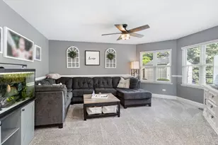 4716 Oregon Trail, McHenry, IL 60050 - Photo 13