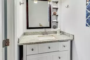 155 N Harbor Dr, Chicago, IL 60601 - Photo 13