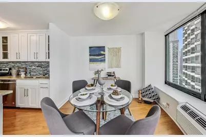 155 N Harbor Drive #2404, Chicago, IL 60601 - Photo 5
