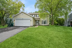 417 Taubert Ave, Batavia, IL 60510 - Photo 1