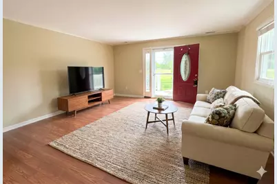 14914 W South Street Road, Woodstock, IL 60098 - Photo 7
